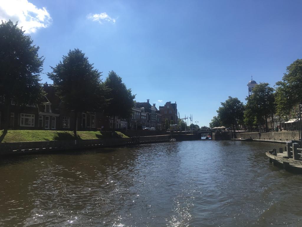Hotel Cafe Restaurant 'T Raedhus Dokkum Exterior foto