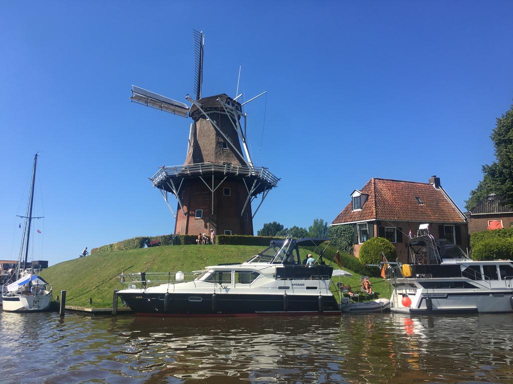 Hotel Cafe Restaurant 'T Raedhus Dokkum Exterior foto
