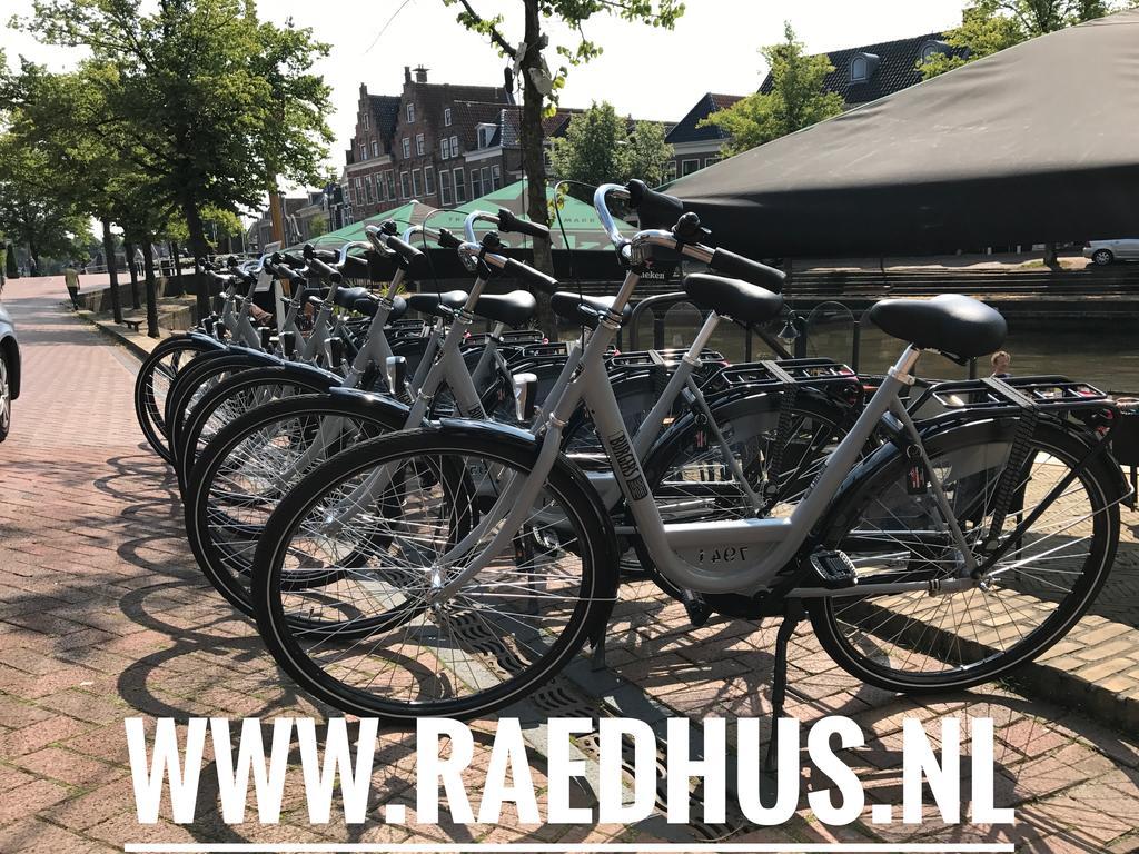 Hotel Cafe Restaurant 'T Raedhus Dokkum Exterior foto