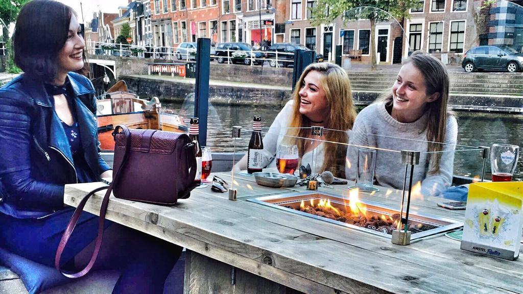 Hotel Cafe Restaurant 'T Raedhus Dokkum Exterior foto